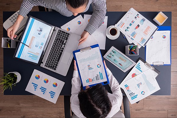 Project Commercial Specialist