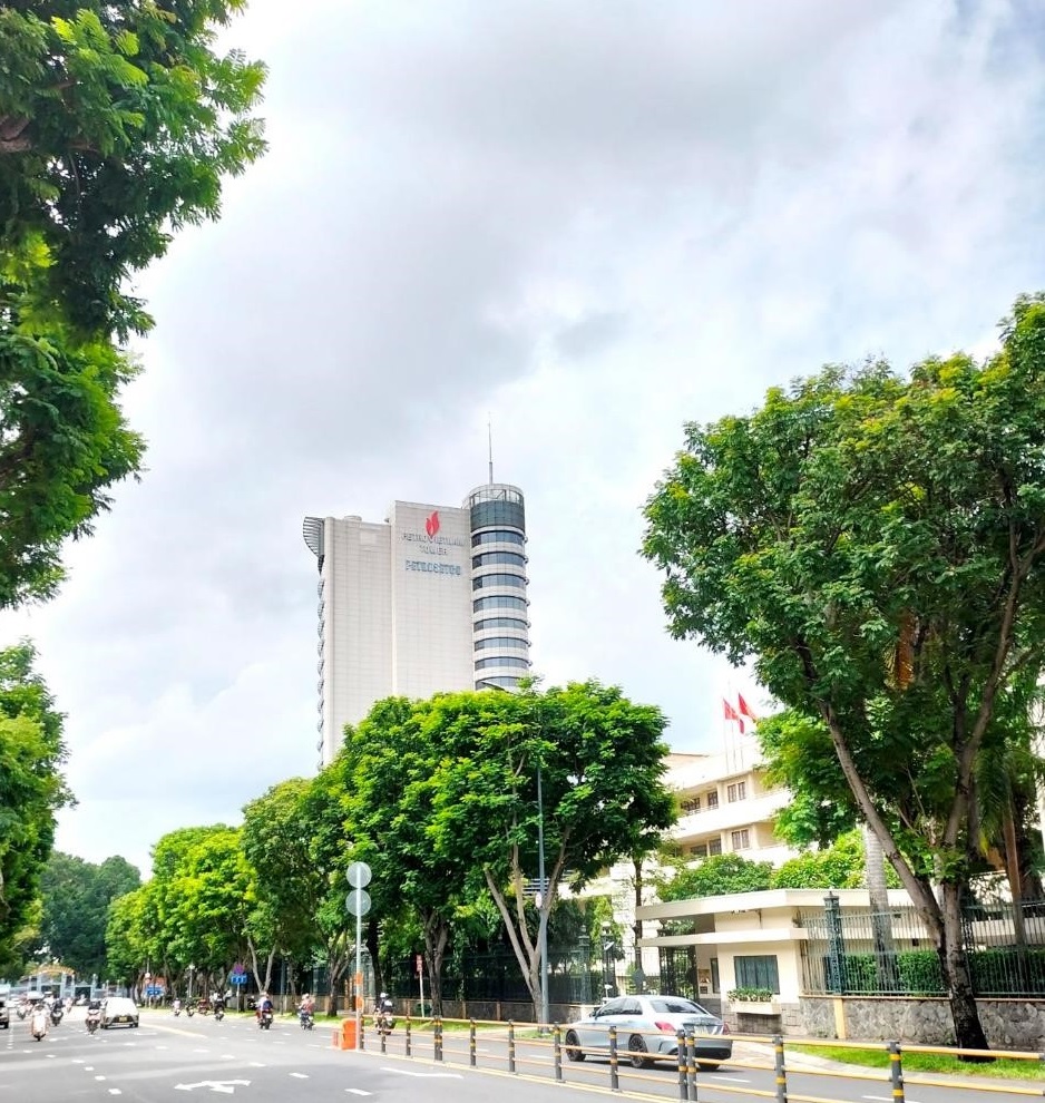 Tòa nhà Petrovietnam Tower, tọa lạc tại số 1 Lê Duẩn, Phường Bến Nghé, Quận 1, TP.HCM được quản lý bởi POTS